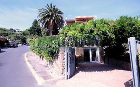 appartamento MONO GLICINE ristrutturato, veranda e clima